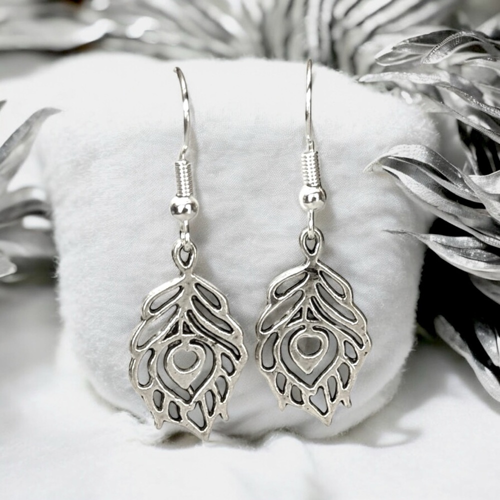 5 For $25💫Silver Peacock Feather Dangles